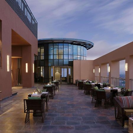 Novotel Lucknow Gomti Nagar Экстерьер фото