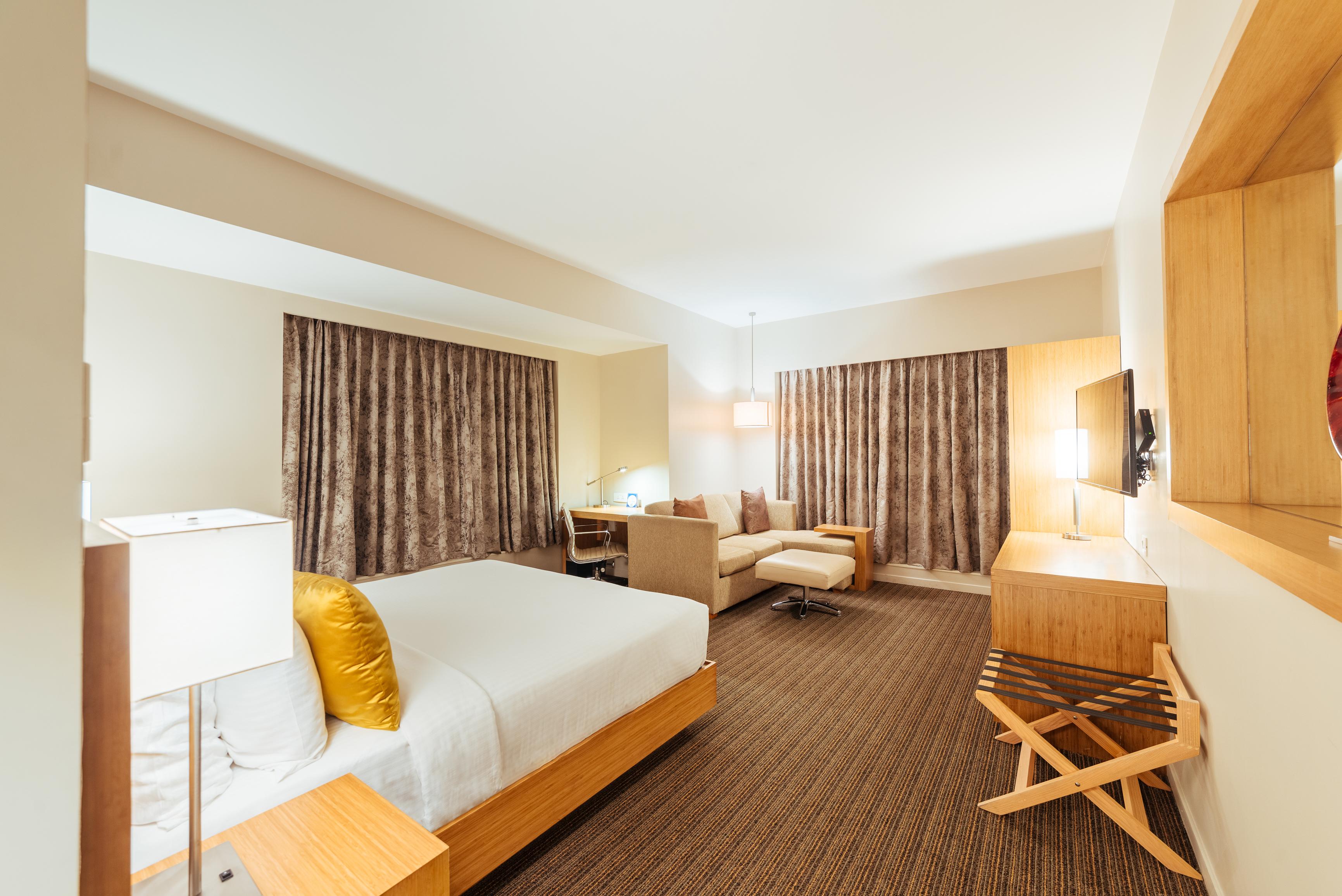 Novotel Lucknow Gomti Nagar Экстерьер фото