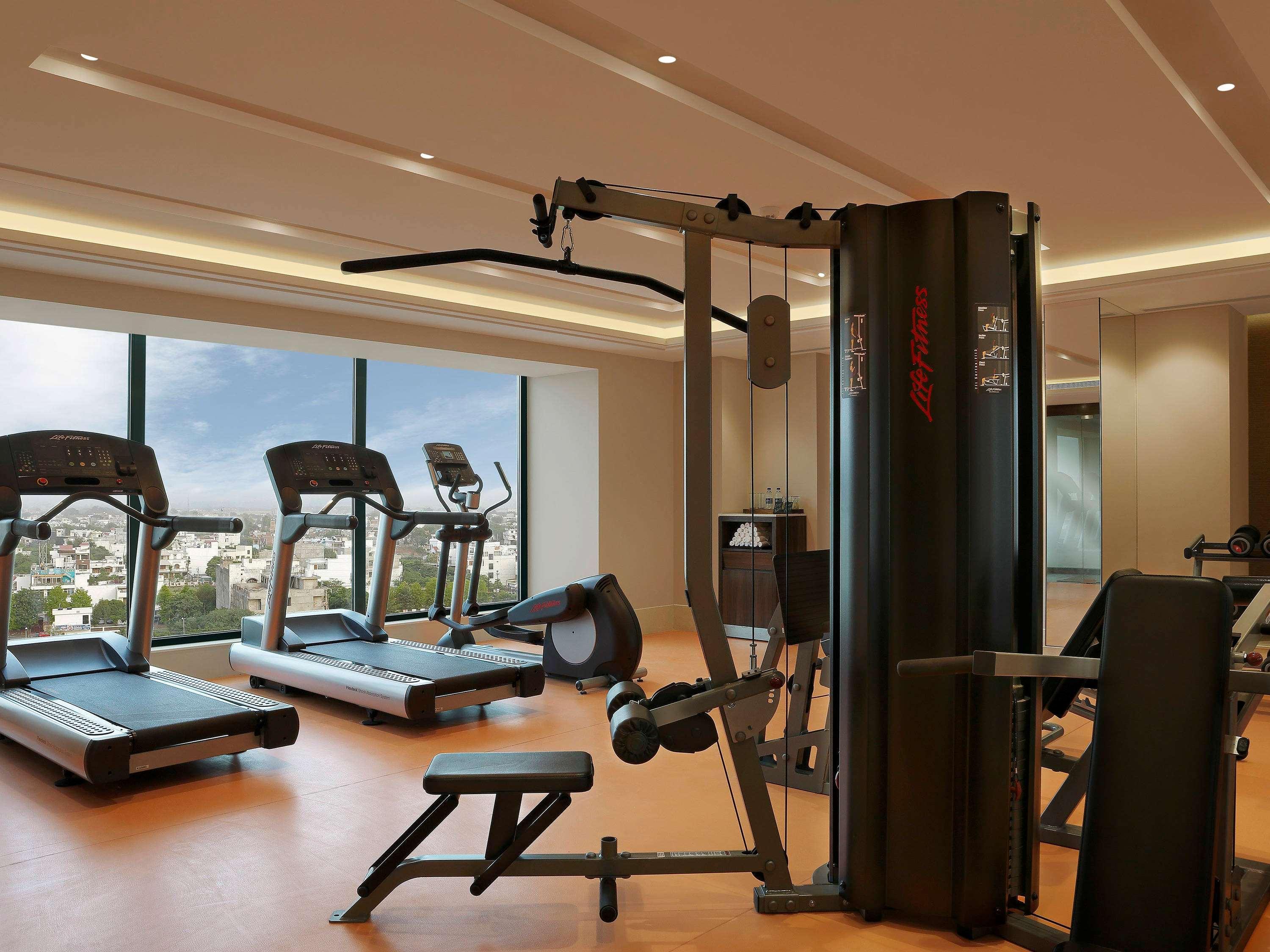 Novotel Lucknow Gomti Nagar Экстерьер фото