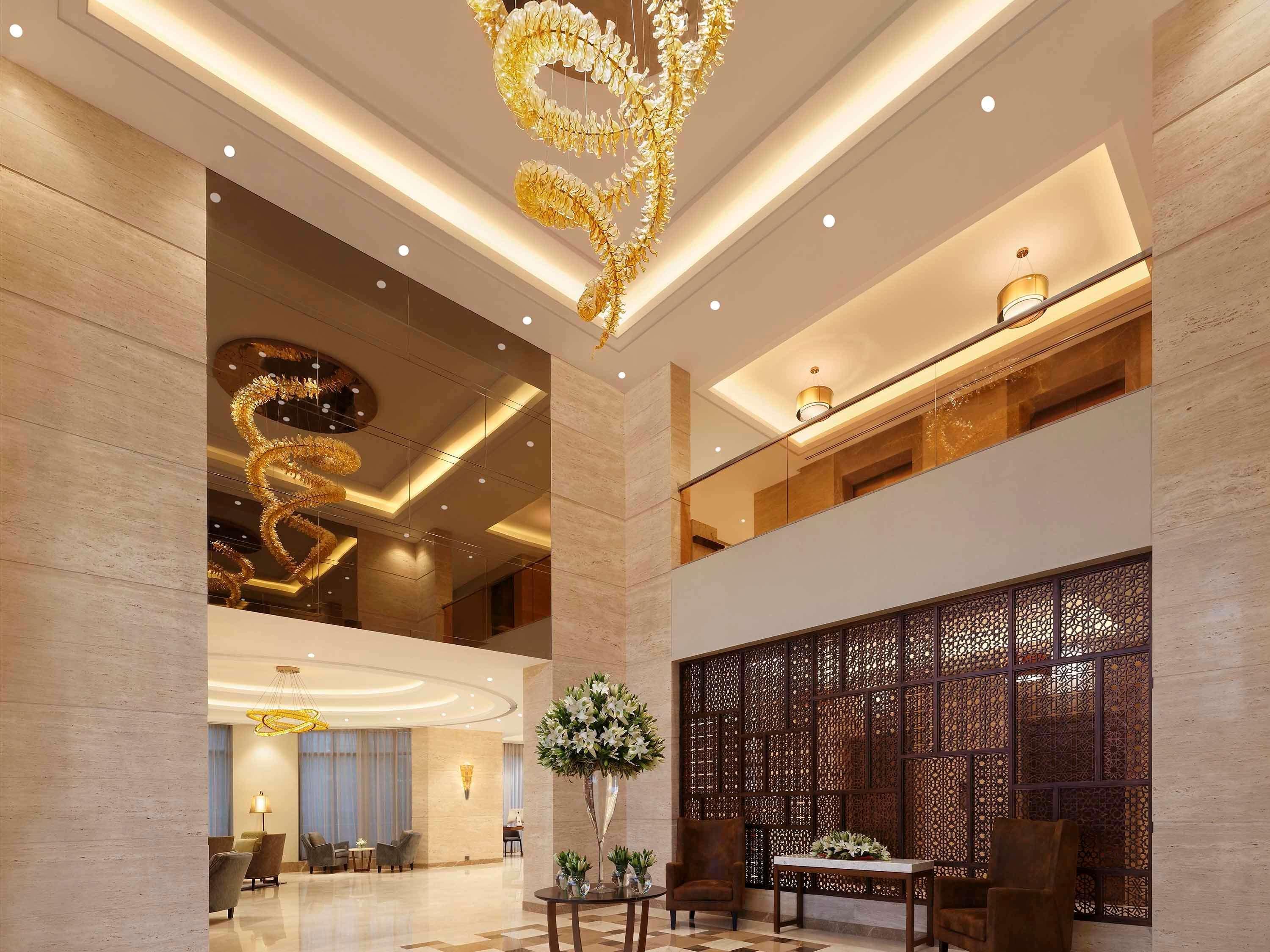 Novotel Lucknow Gomti Nagar Экстерьер фото
