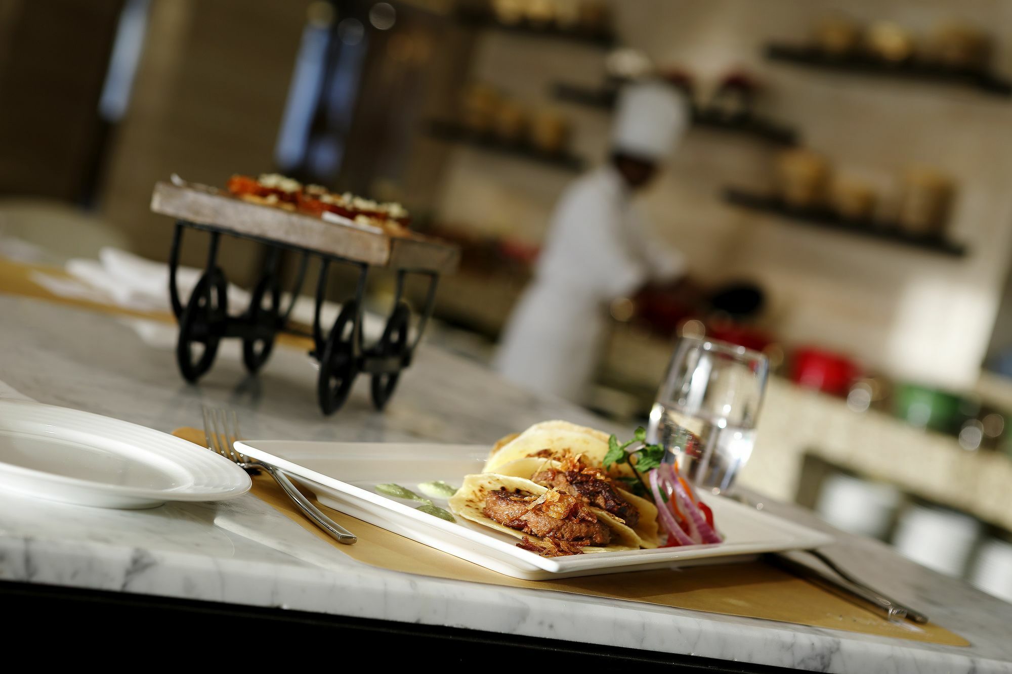 Novotel Lucknow Gomti Nagar Экстерьер фото